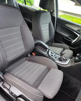 Opel Insignia cena 31700 przebieg: 186000, rok produkcji 2013 z Zwoleń małe 301